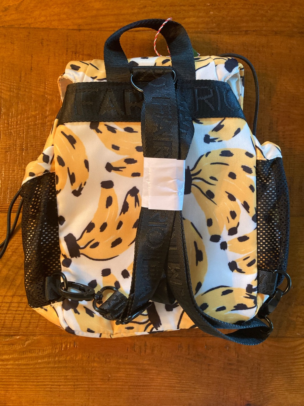 NEW FARM RIO Off-White Bossa Banana Bag Backpack Crossbody Yellow 9.75" x 7.75" - Picture 8 of 9
